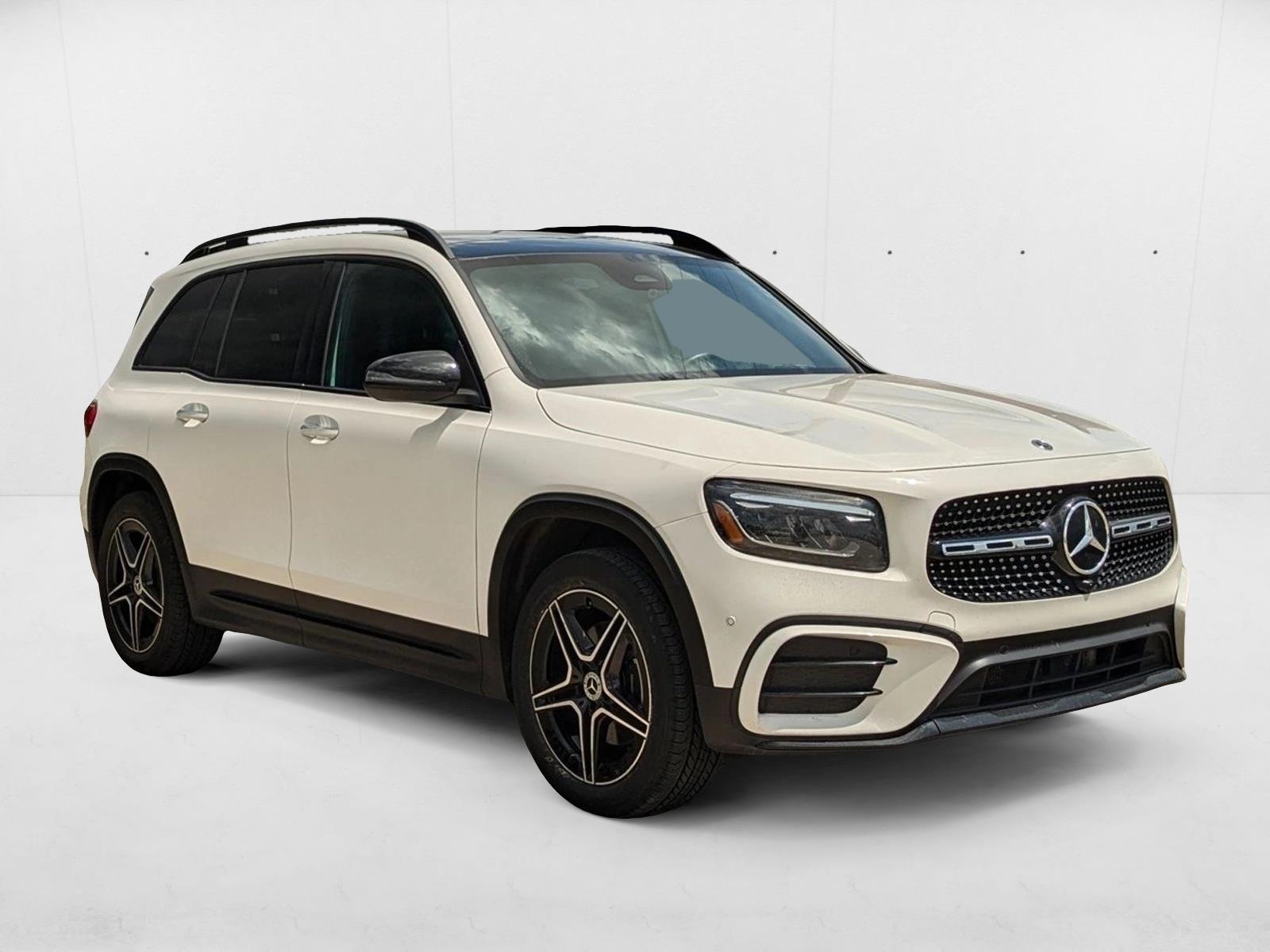 2024 Mercedes Benz GLB 250 photo 3