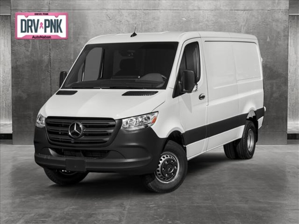 2025 MercedesBenz Sprinter 2500 2500 Standard Roof I4 Diesel 144" RWD