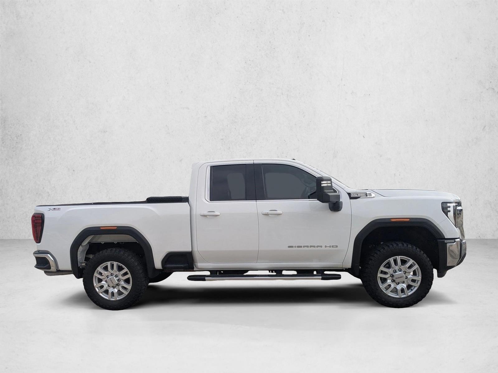 2024 Gmc Sierra HD SLE photo 4