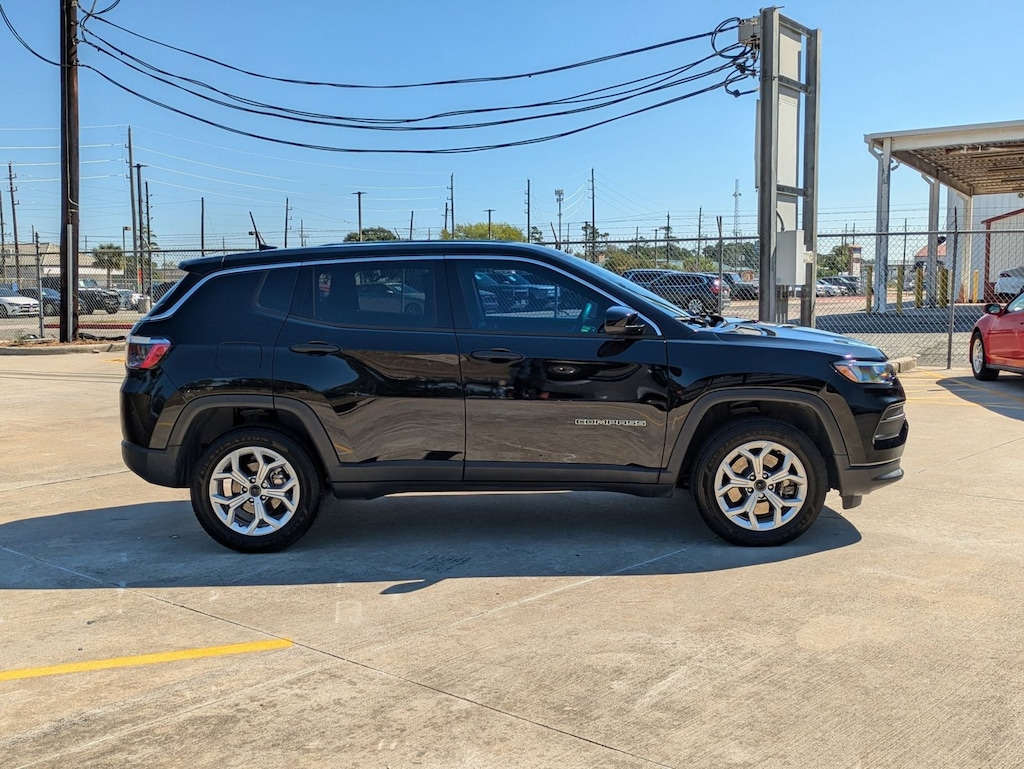 Used 2025 Jeep Compass Sport SUV