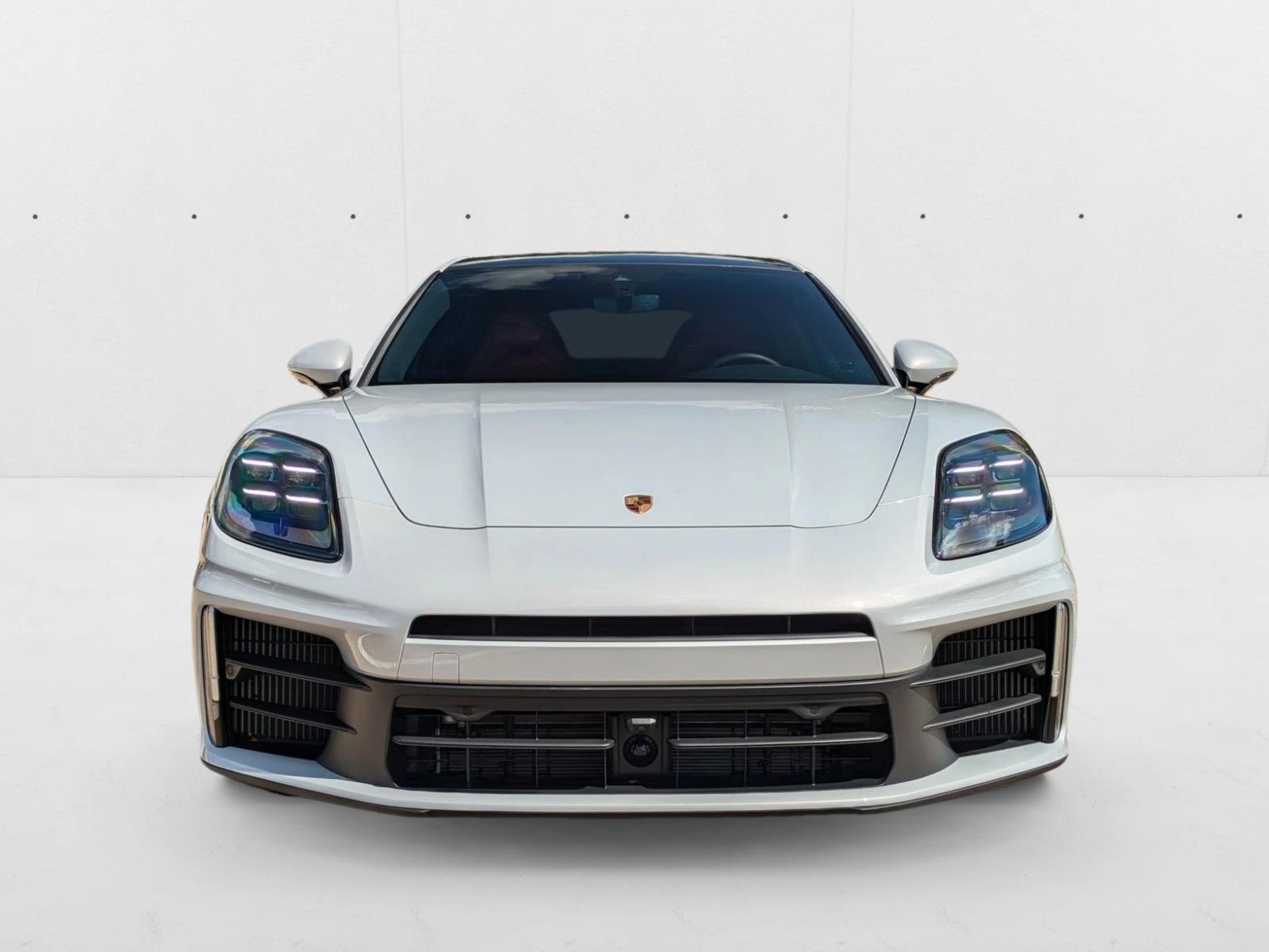 2024 Porsche Panamera 4 photo 2