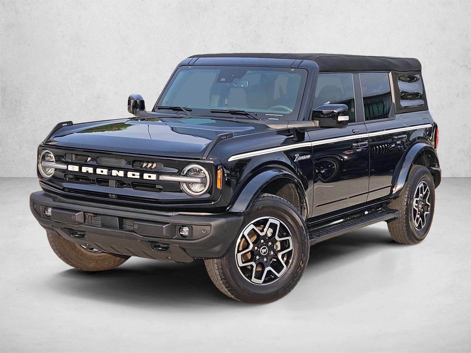 2023 Ford Bronco Outer Banks 4x4's photo