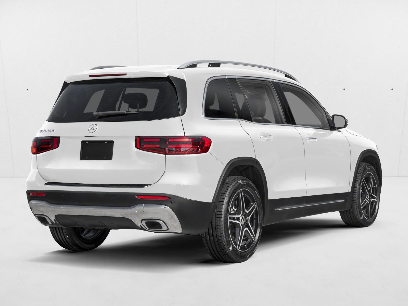 2025 Mercedes Benz GLB 250 photo 2