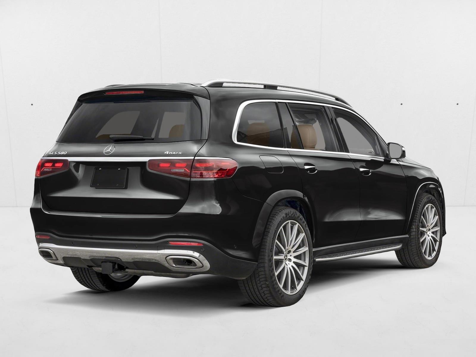 2026 Mercedes Benz GLS 580 4MATIC photo 2