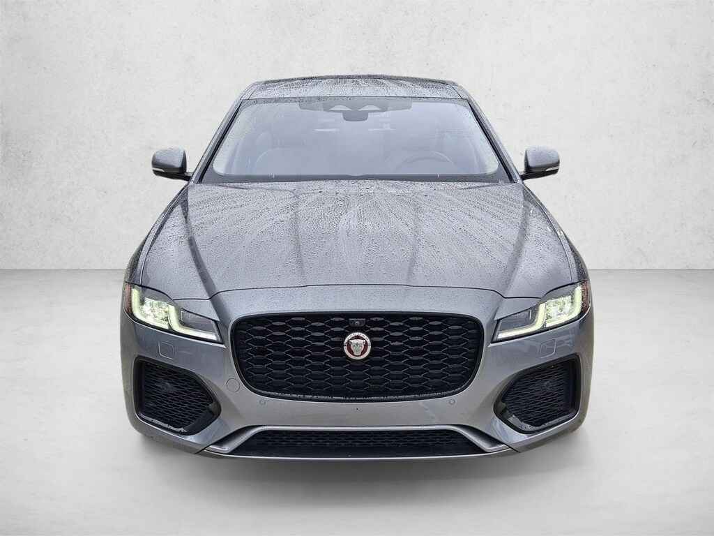 Used 2021 Jaguar XF SE Sedan