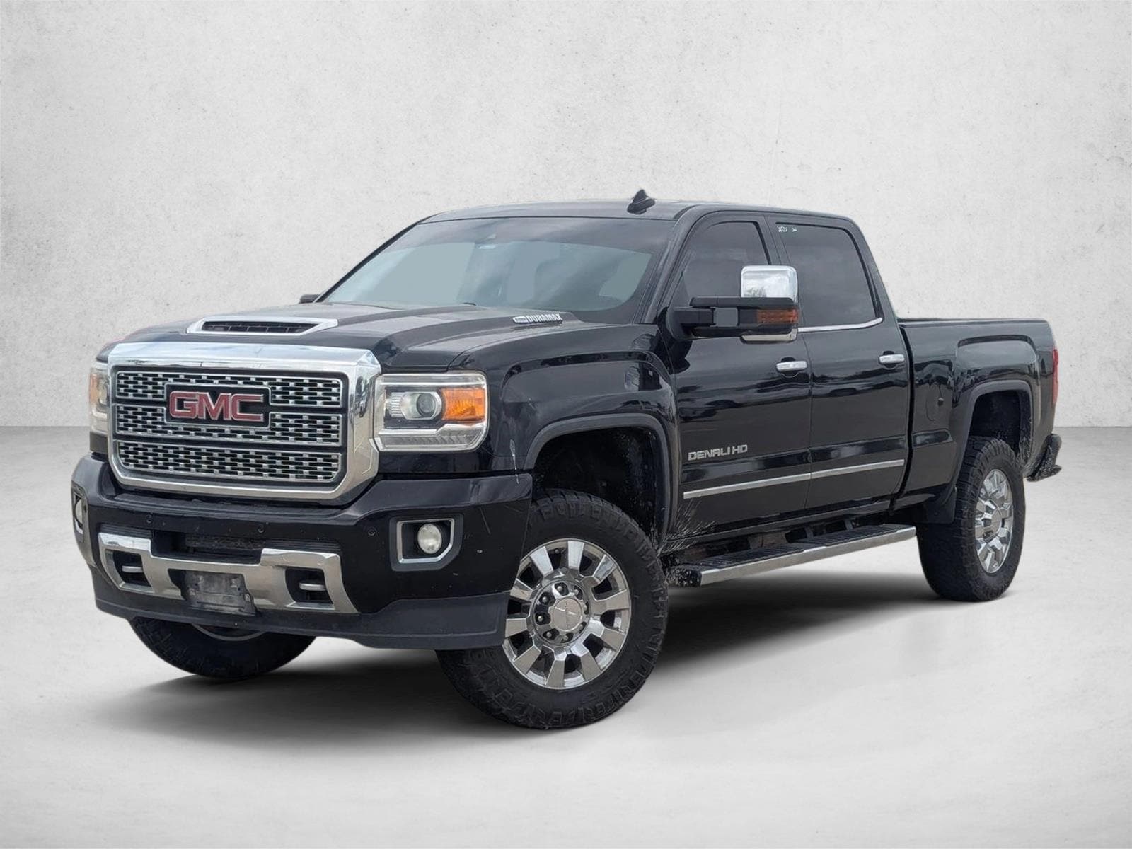 2018 GMC Sierra 4WD Crew Cab Standard Box Denali's photo