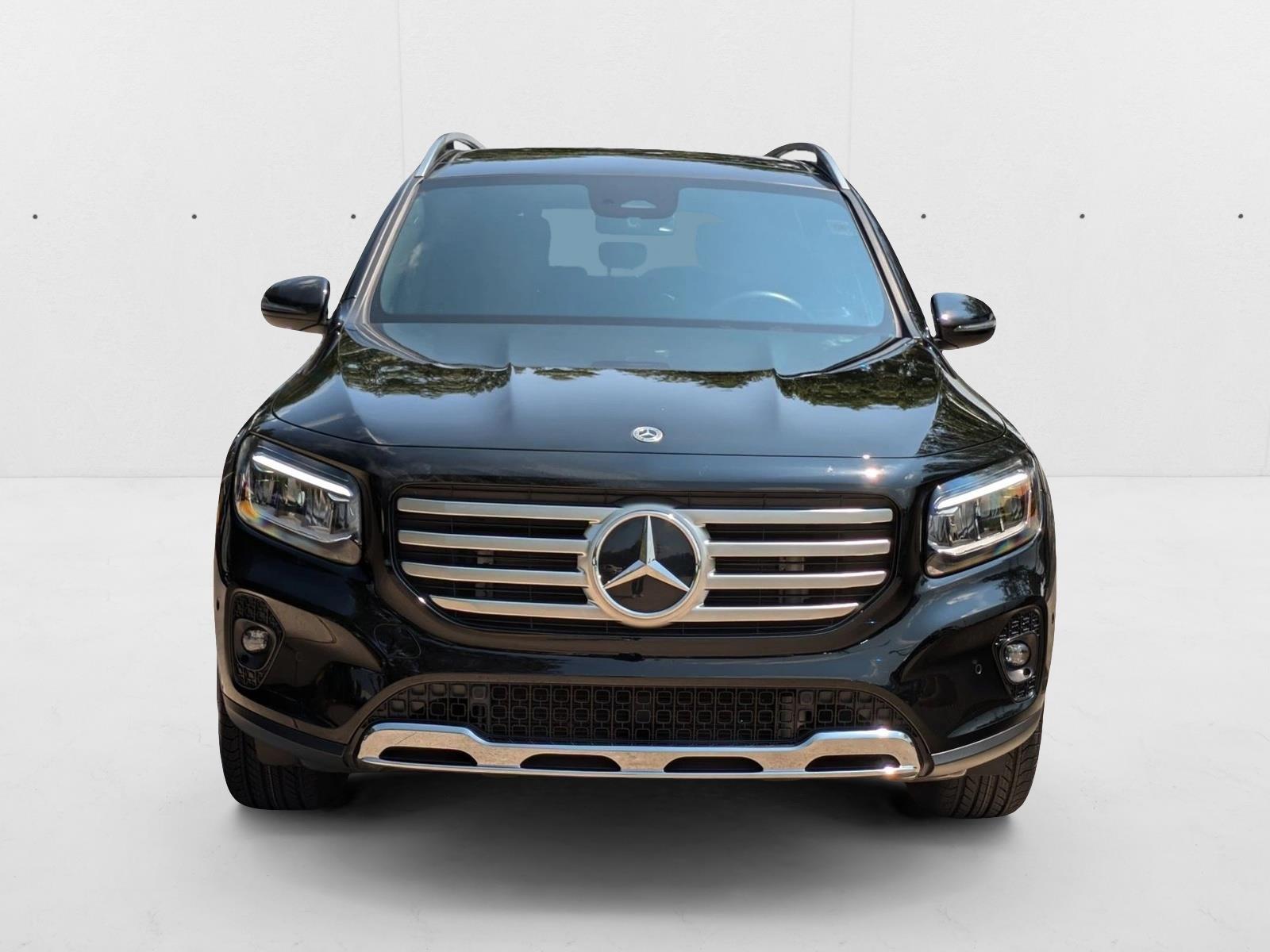 2024 Mercedes Benz GLB 250 photo 2