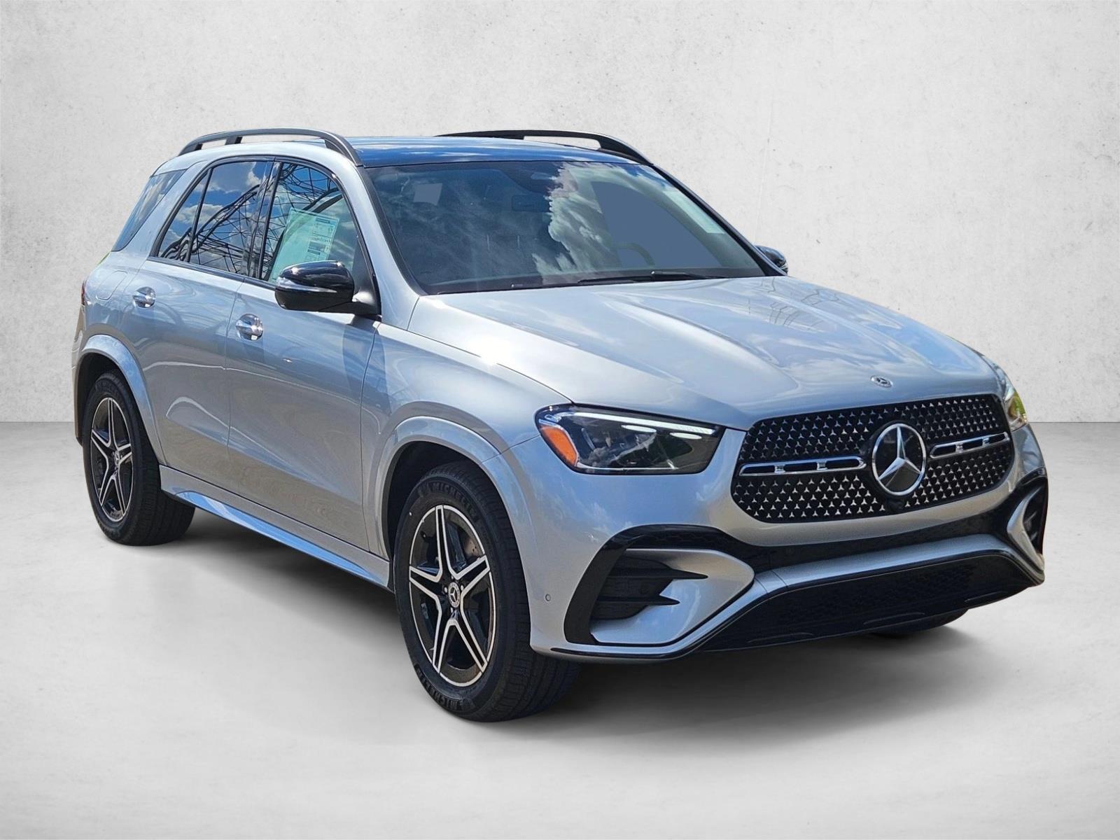 2026 Mercedes Benz GLC 350e 4MATIC photo 3