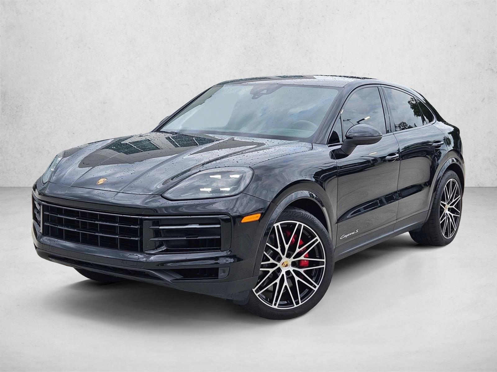2024 Porsche Cayenne S's photo