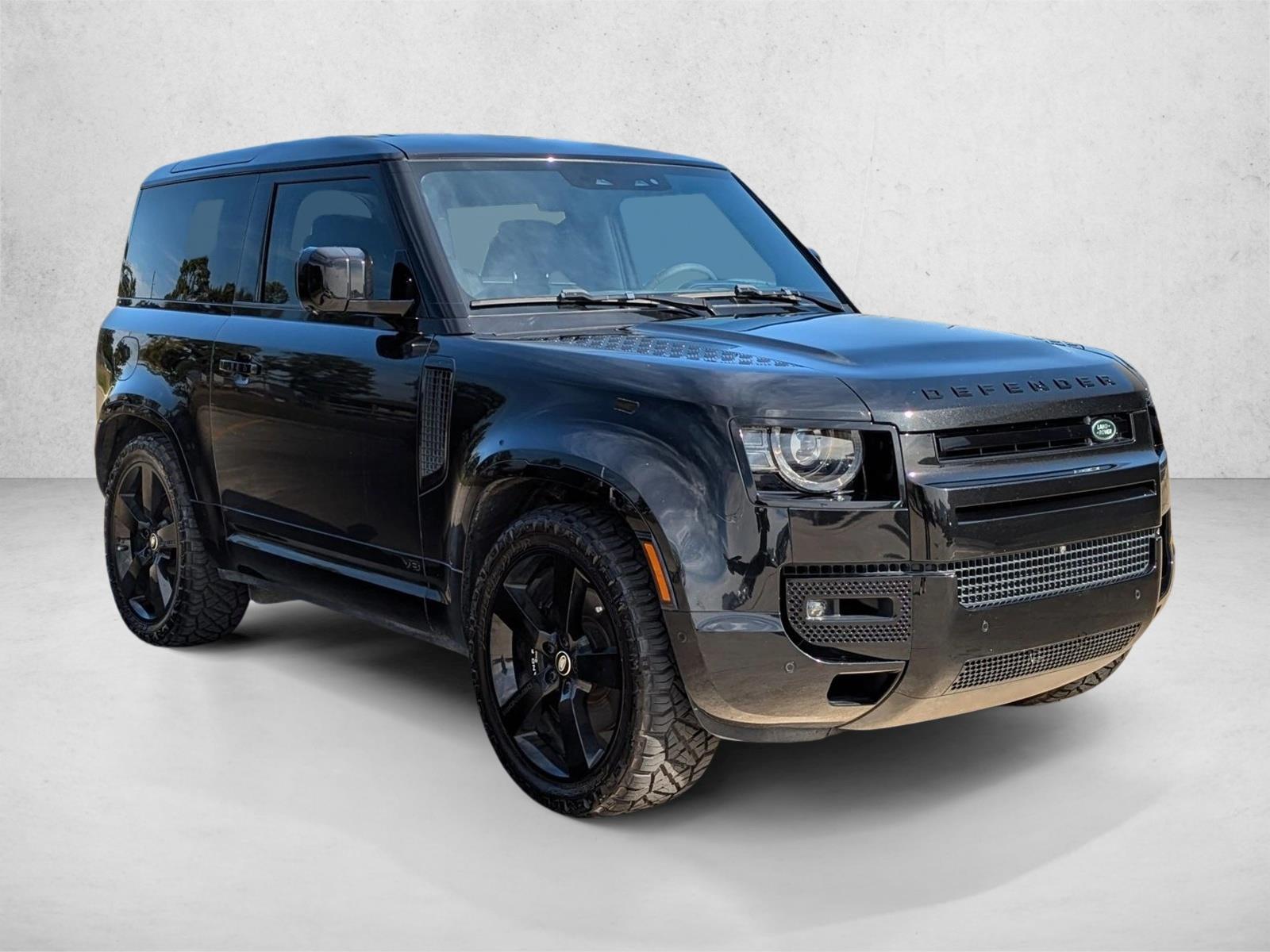 2023 Land Rover Defender 90 V8 photo 3