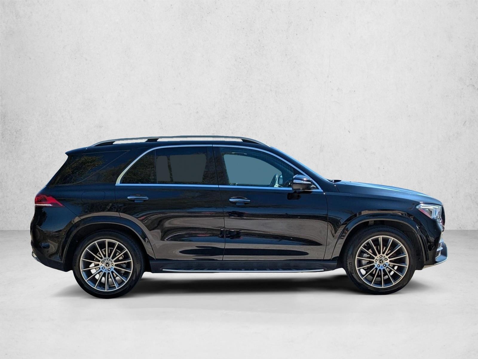 2023 Mercedes Benz GLE 350 4MATIC photo 4
