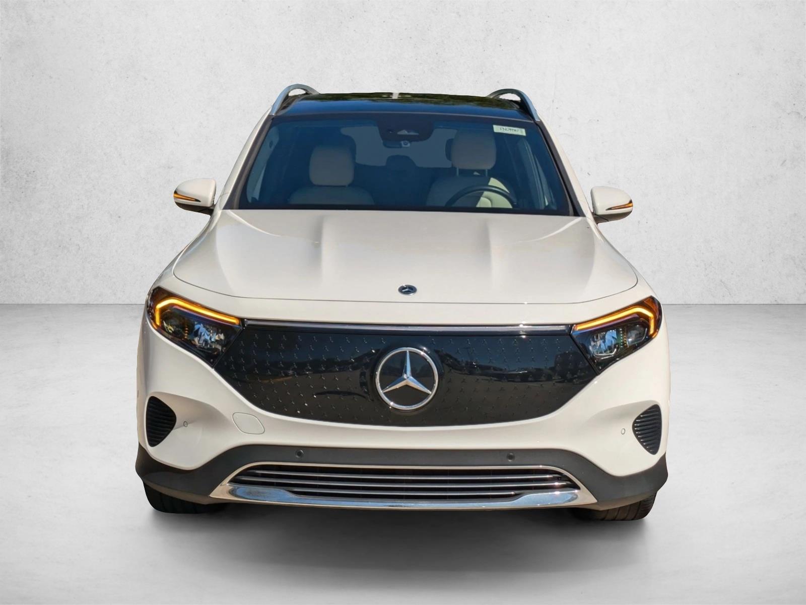 2024 Mercedes Benz EQB photo 2