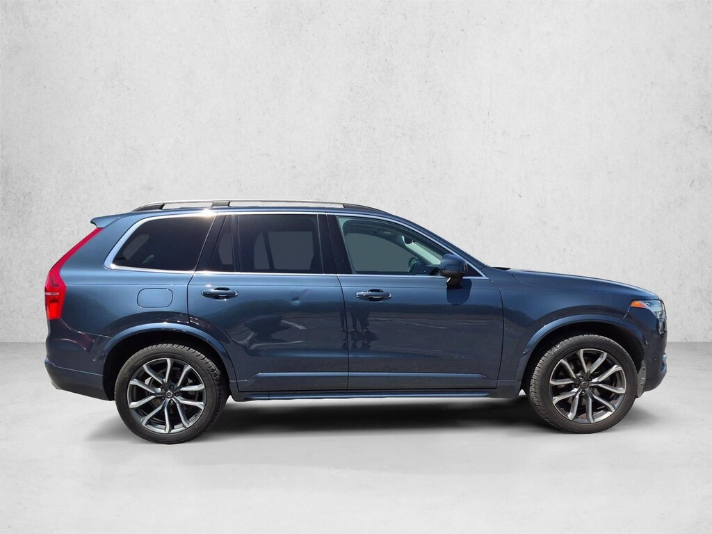 Used 2018 Volvo XC90 T6 AWD Momentum (7 Passenger) SUV