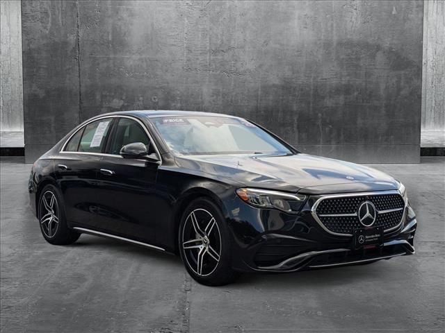 2025 Mercedes Benz E 350 4MATIC photo 3
