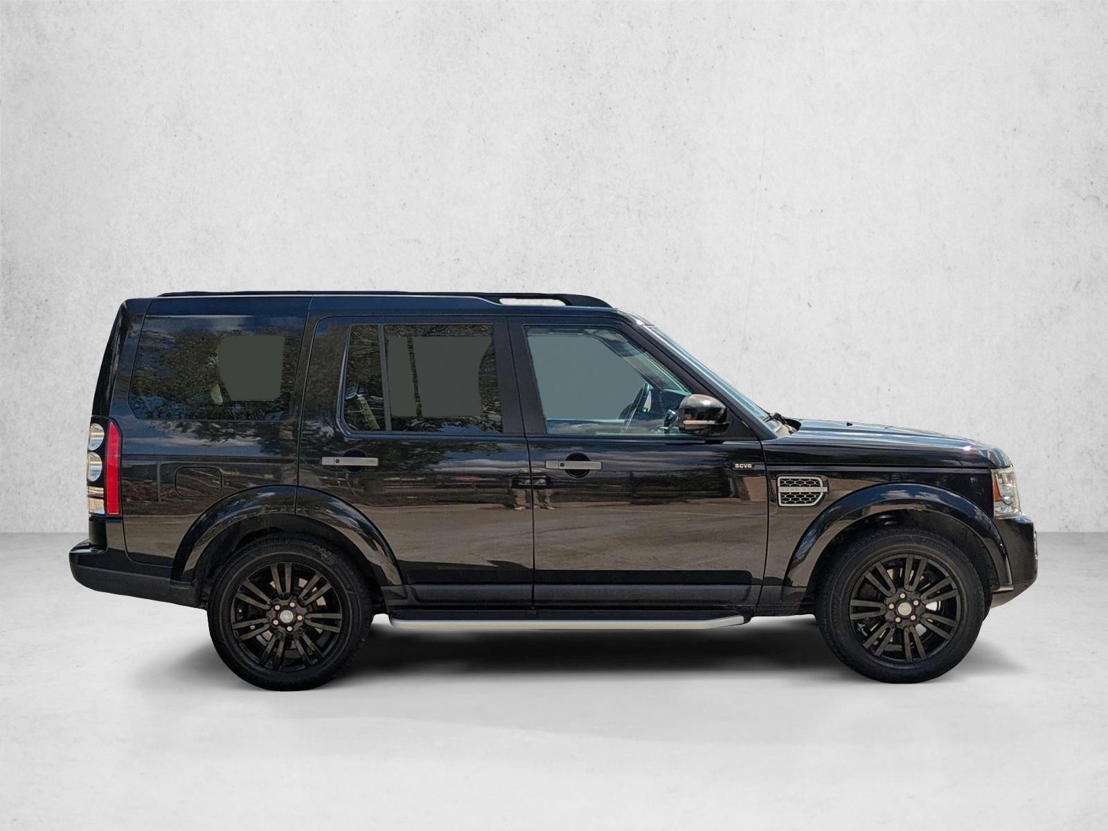 2016 Land Rover LR4 HSE photo 4