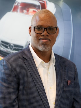 Staff member Willie Byrd from ID_4f3f0ce8a9de
