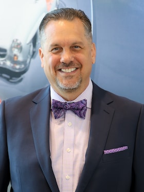 Staff member Gordon Barnes from ID_4f3f0ce8a9de