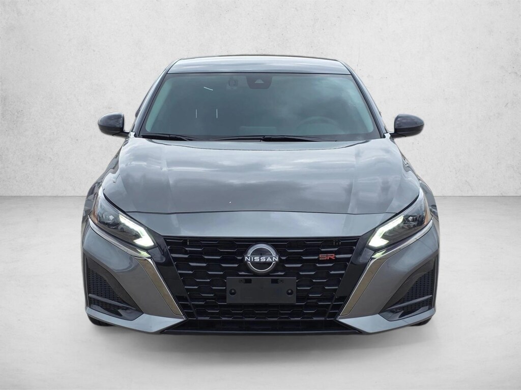 Used 2025 Nissan Altima SR Sedan