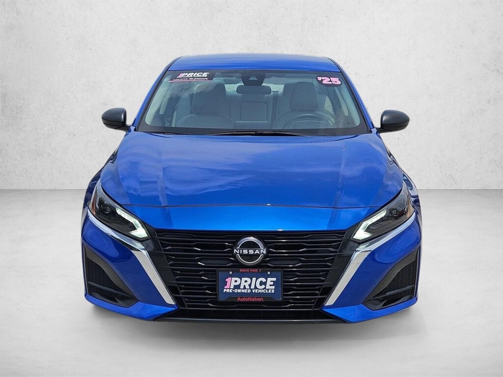 Used 2025 Nissan Altima SV Sedan