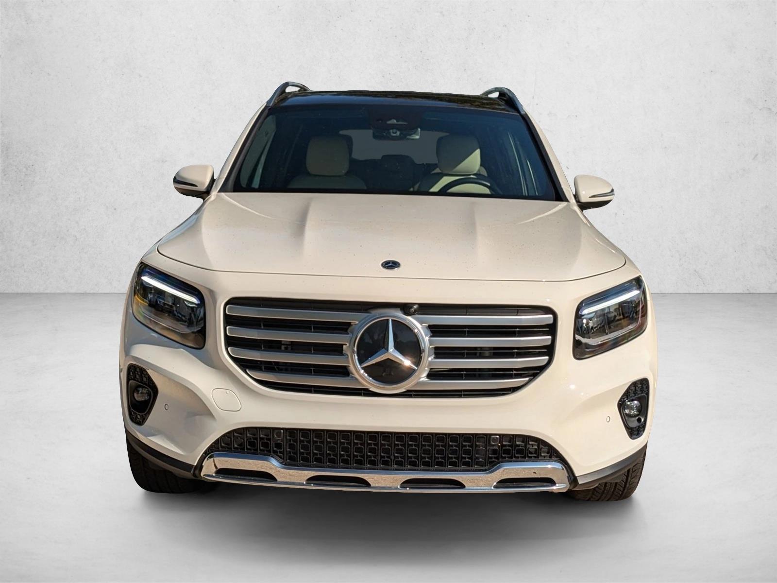 2025 Mercedes Benz GLB 250 photo 2
