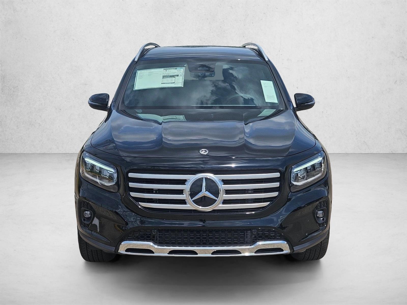 2025 Mercedes Benz GLB 250 photo 2