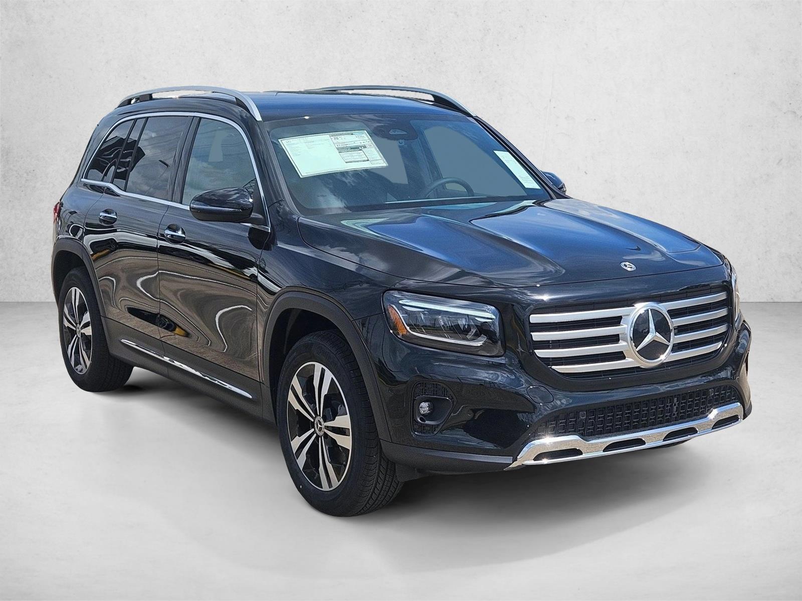 2025 Mercedes Benz GLB 250 photo 3