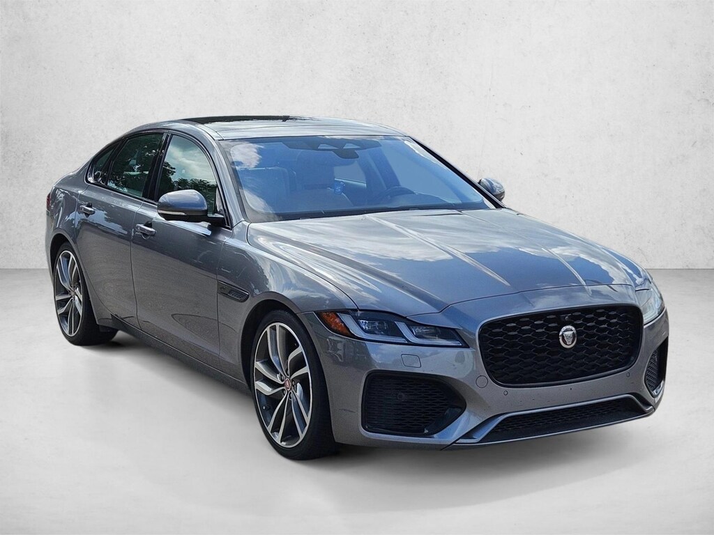 Used 2021 Jaguar XF SE Sedan