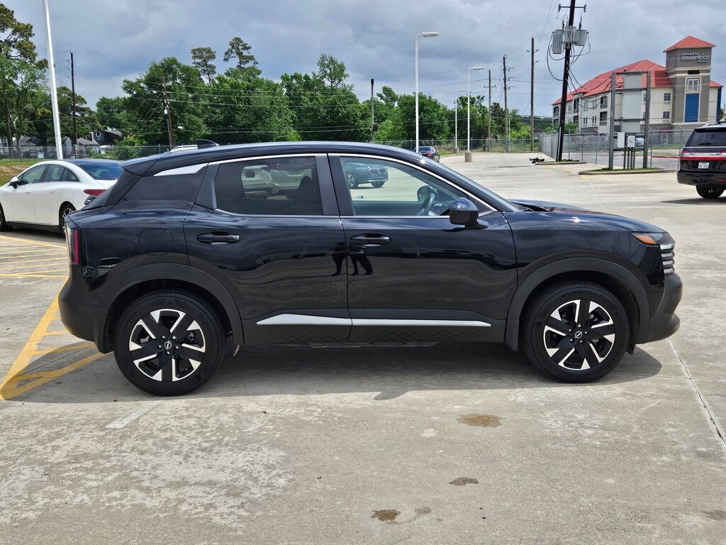 Used 2025 Nissan Kicks SV SUV