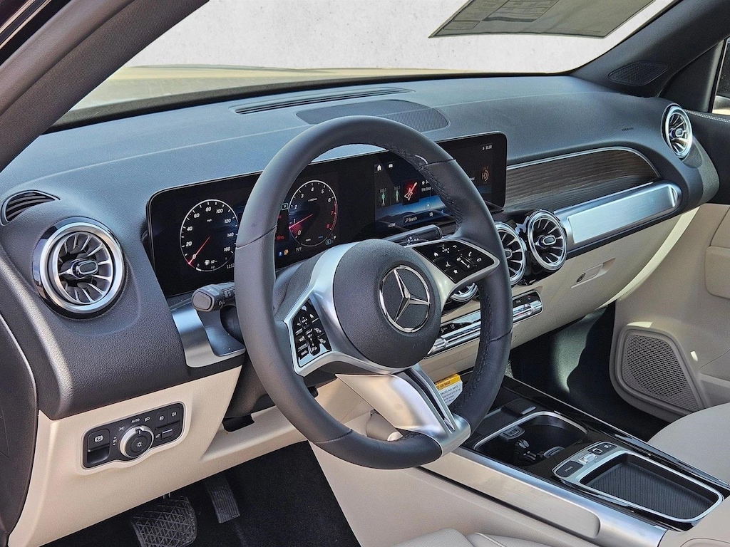 Certified 2025 Mercedes-Benz GLB  SUV
