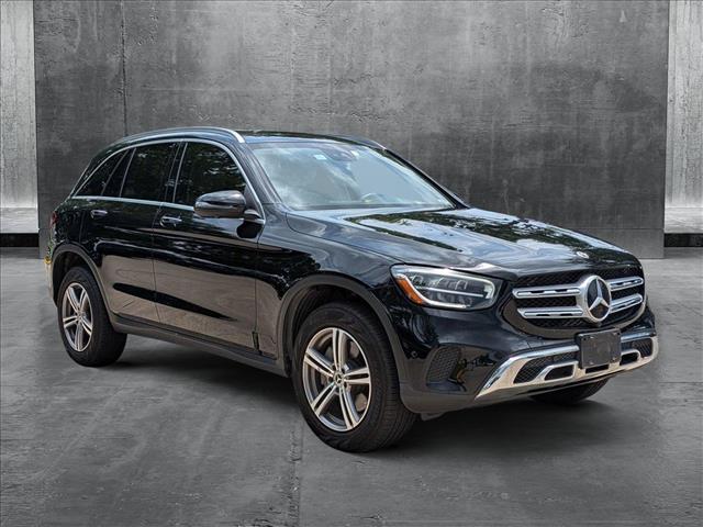 2022 Mercedes Benz GLC 300 photo 3