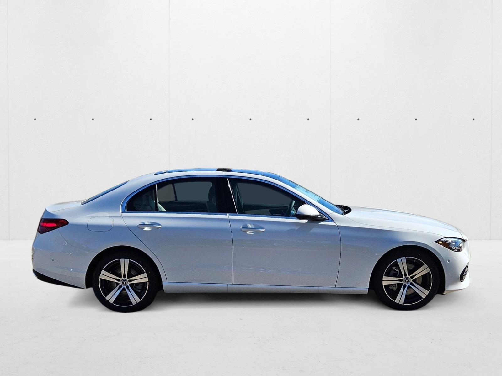 2025 Mercedes Benz C 300 photo 4