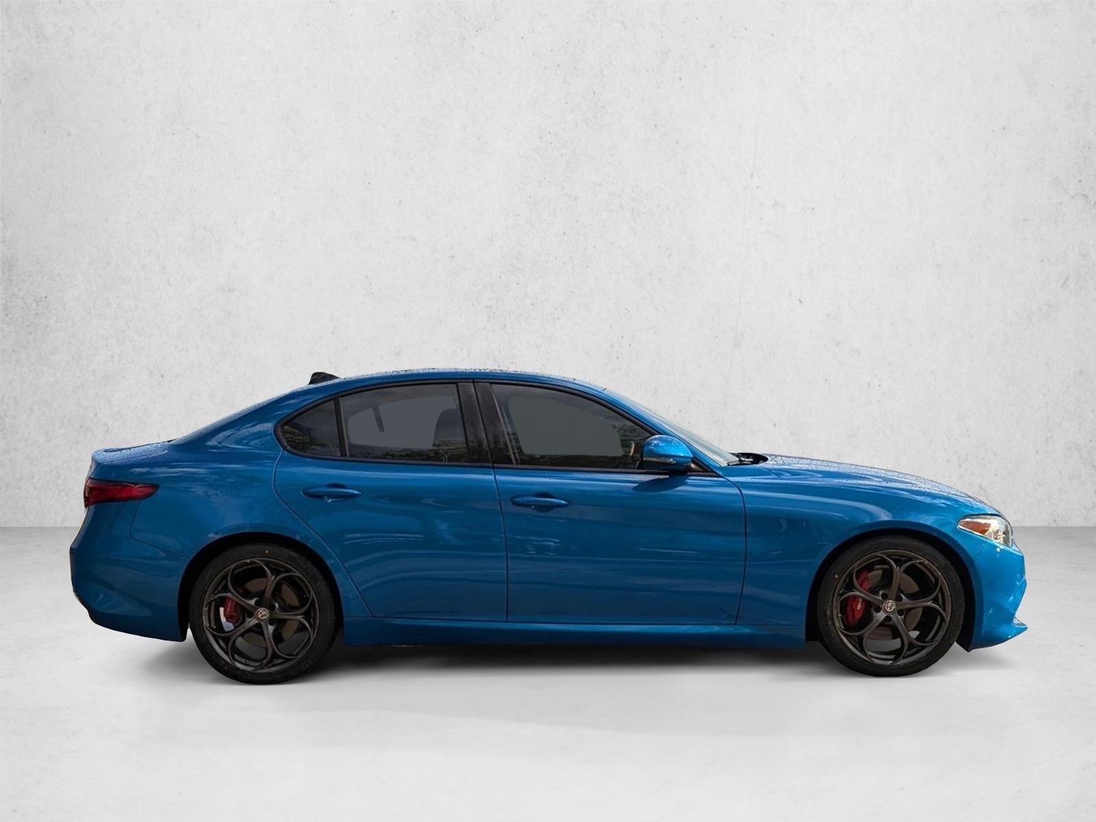 2019 Alfa Romeo Giulia Ti photo 4