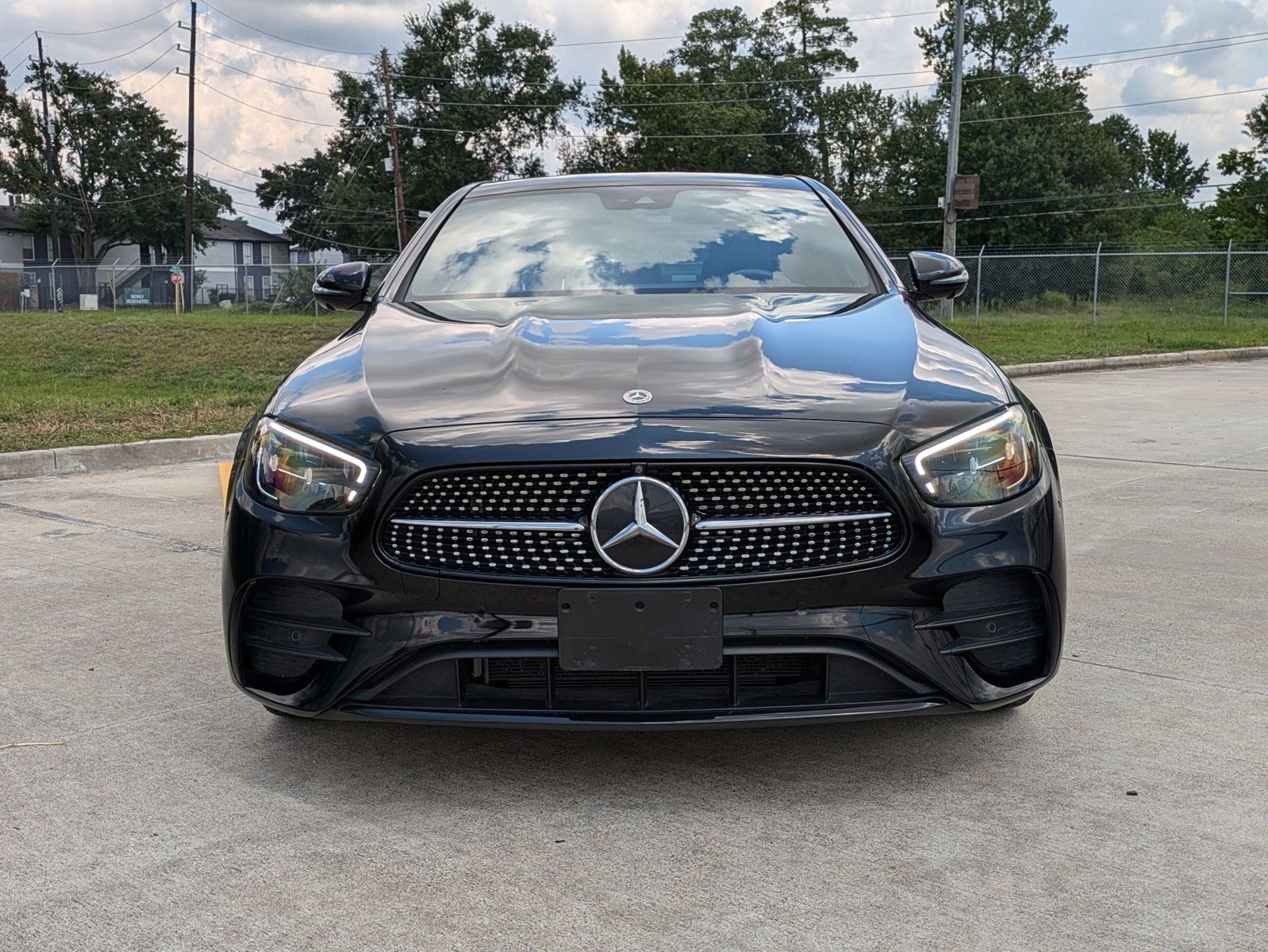 2023 Mercedes Benz E 350 4MATIC photo 2