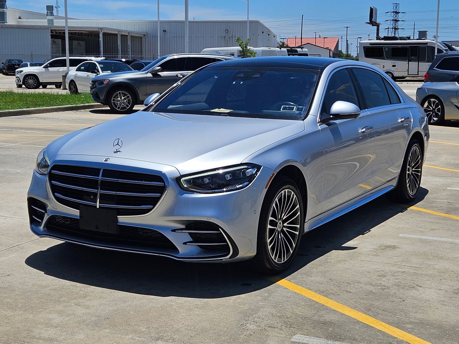 2022 Mercedes-Benz S-Class S 500 4MATIC's photo