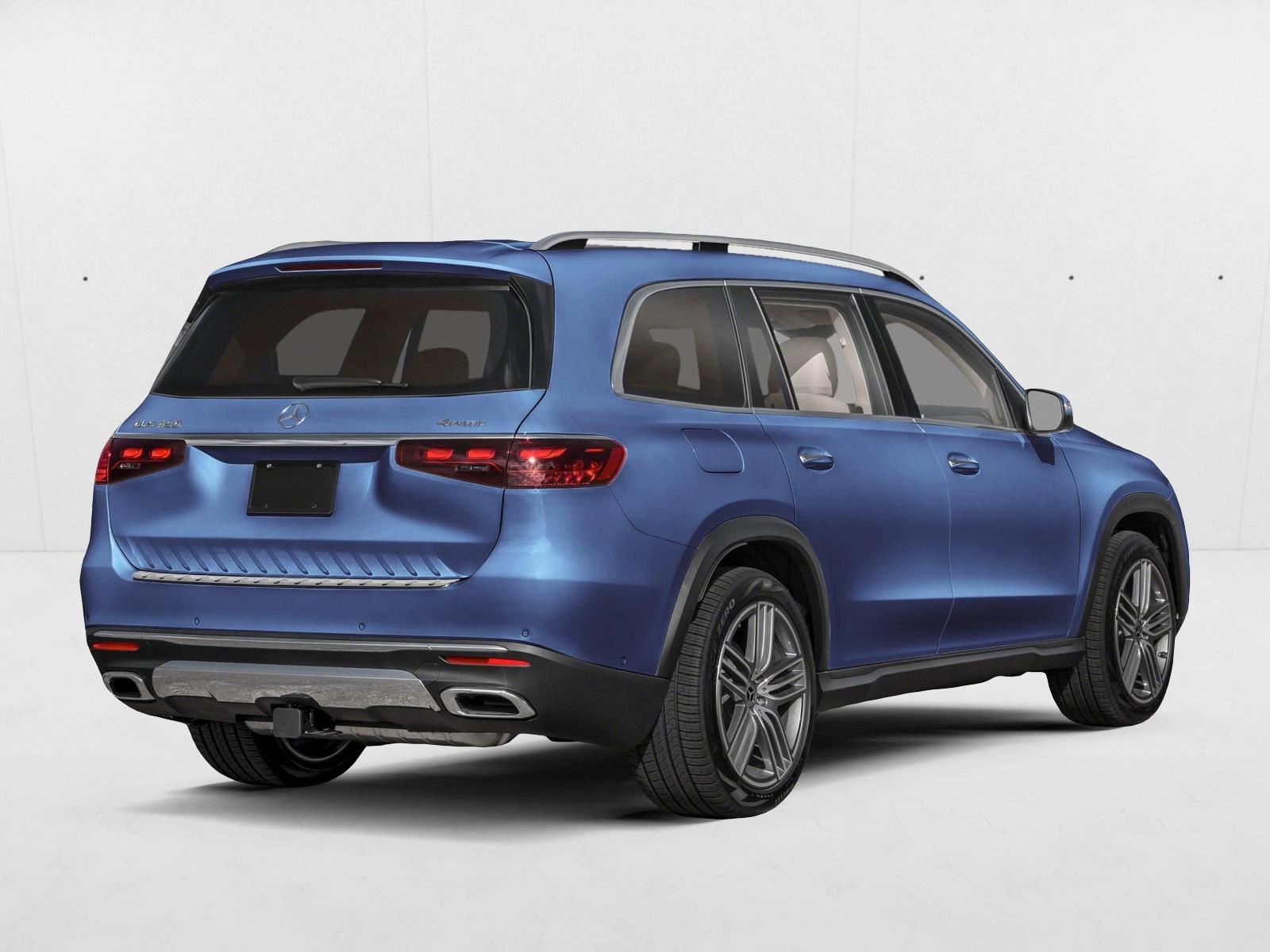 2026 Mercedes Benz GLS 450 4MATIC photo 2