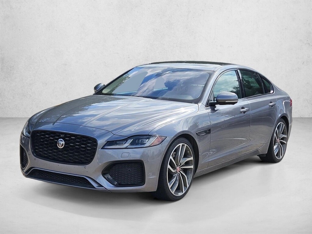 Used 2021 Jaguar XF SE Sedan