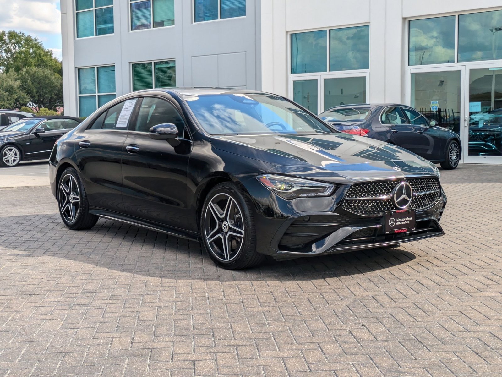2025 Mercedes Benz CLA 250 4MATIC photo 3