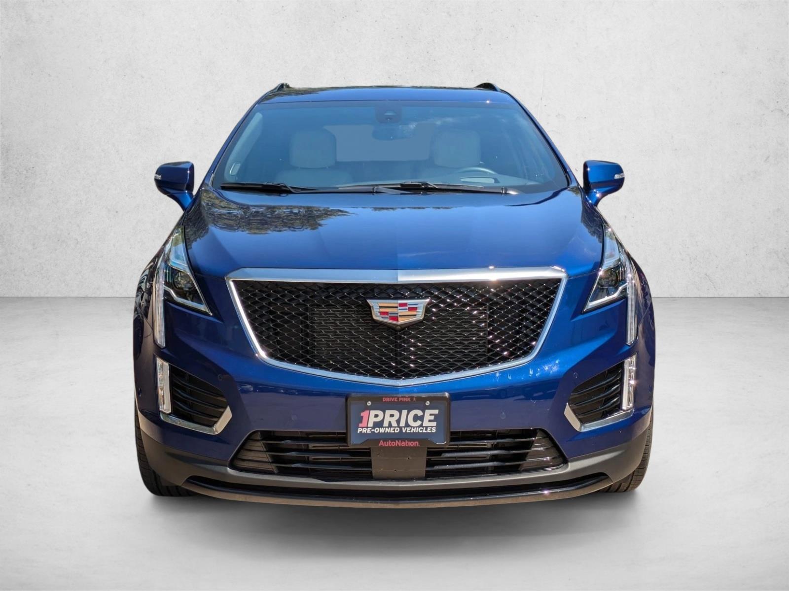 2025 Cadillac XT5 Sport photo 2