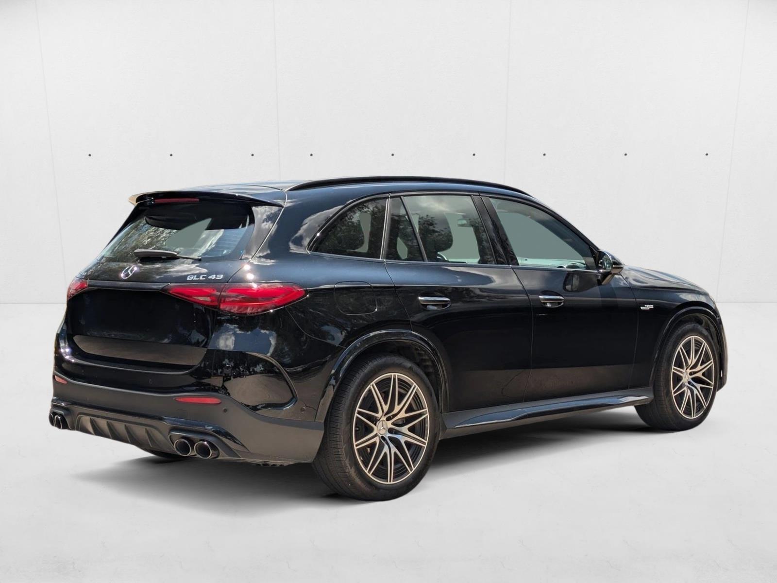 2024 Mercedes Benz GLC AMG 43 4MATIC photo 2