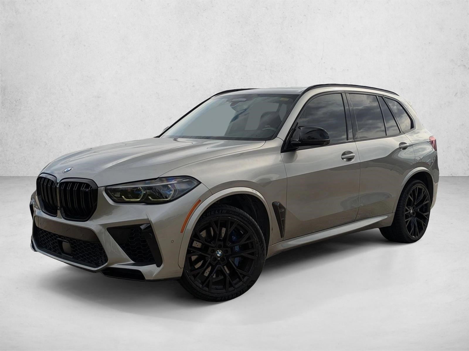 2022 BMW X5 M Base's photo