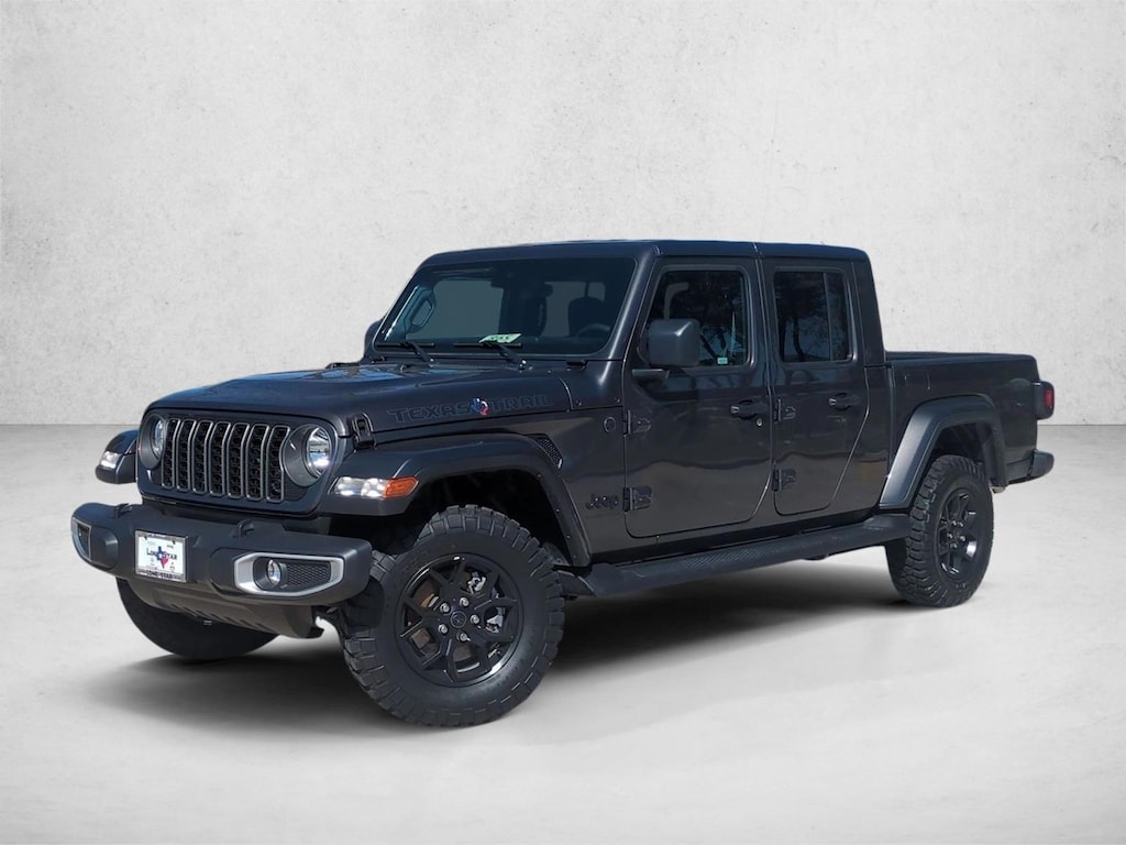 Used 2025 Jeep Gladiator Sport Truck Crew Cab