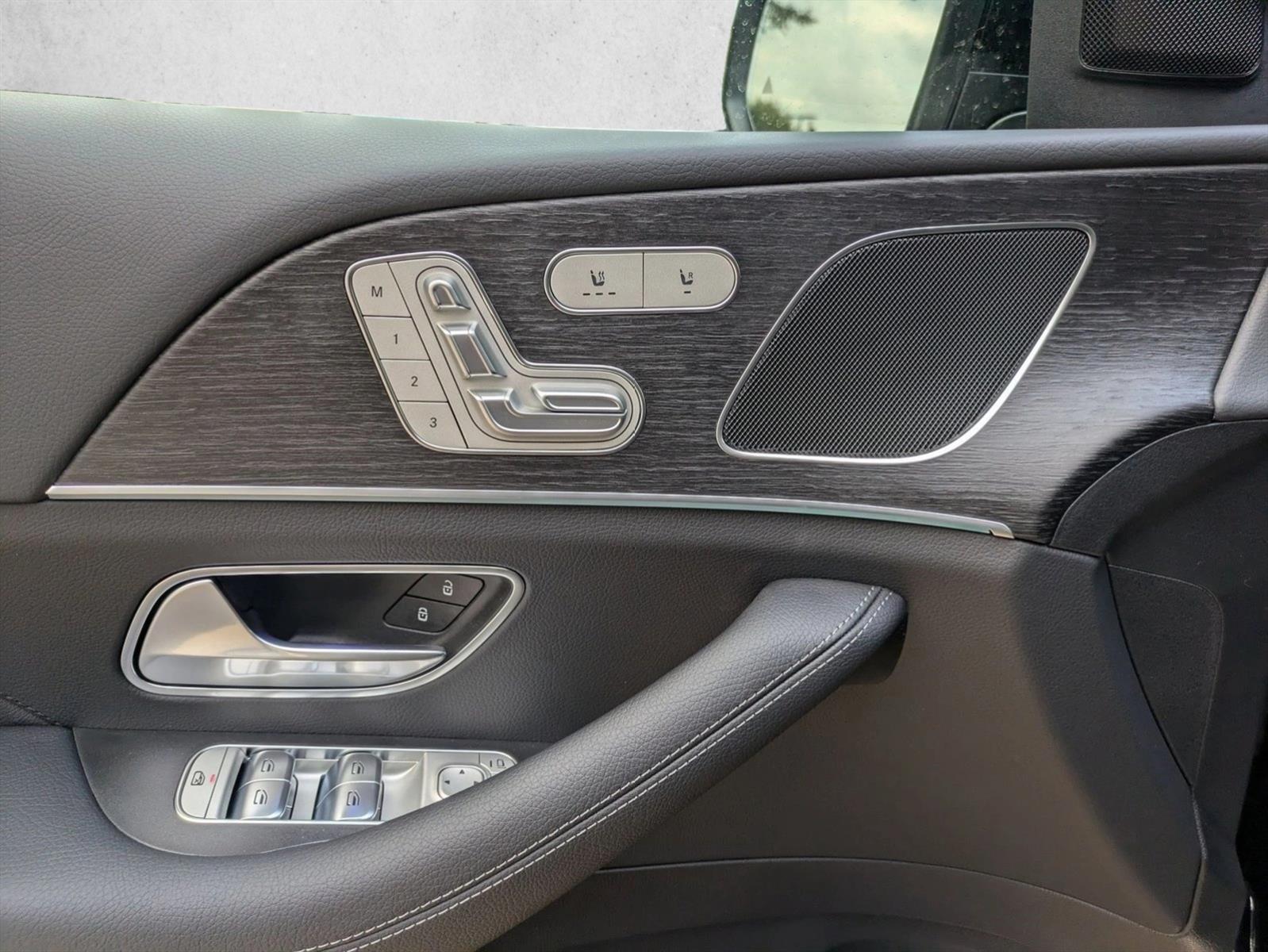 2026 Mercedes Benz GLE 350 photo 4