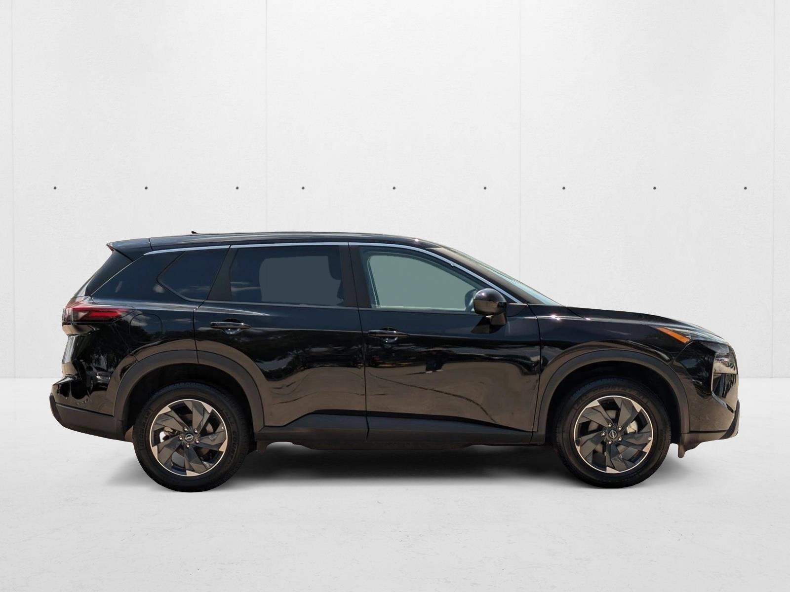 2024 Nissan Rogue SV photo 4