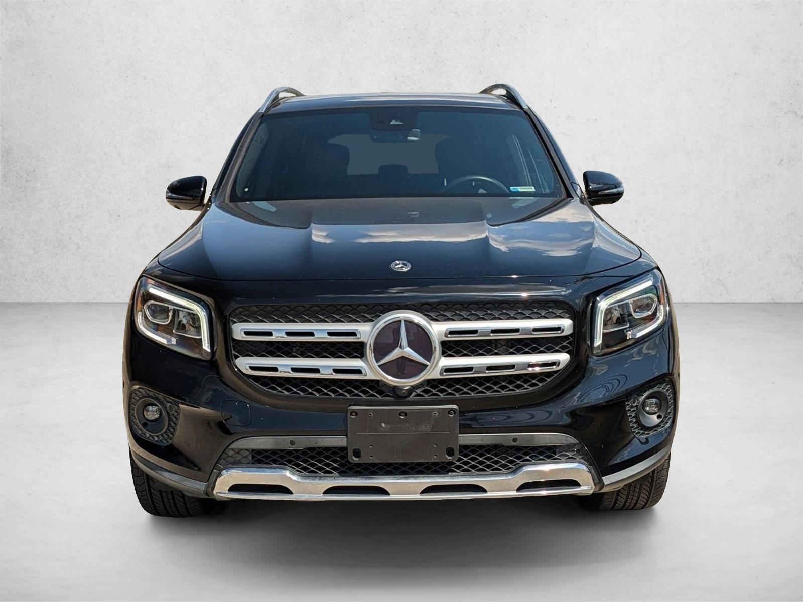 2022 Mercedes Benz GLB 250 photo 2