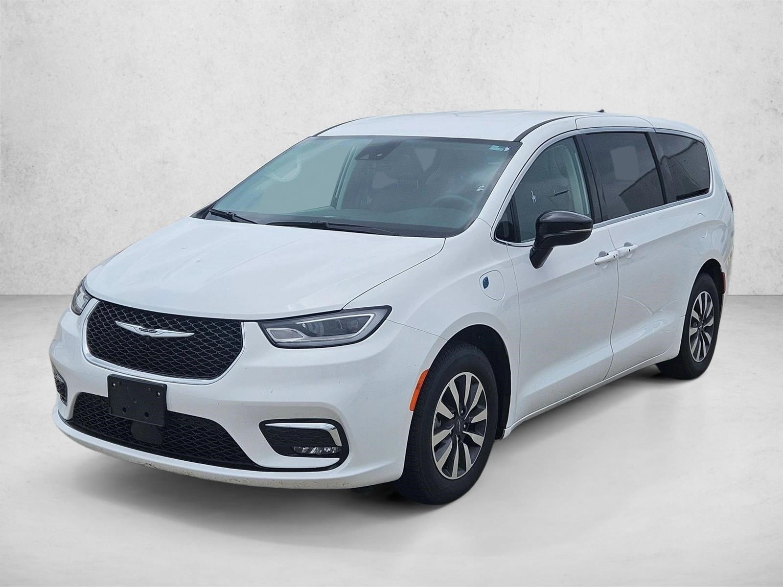 2024 Chrysler Pacifica PHEV Select
