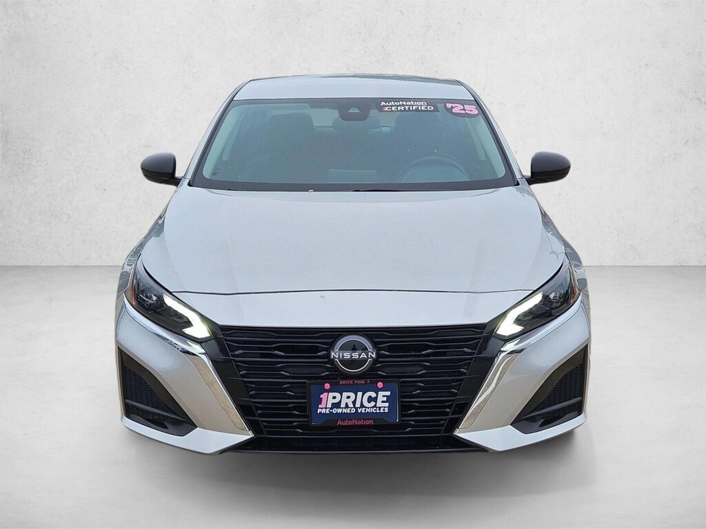 Used 2025 Nissan Altima SV Sedan