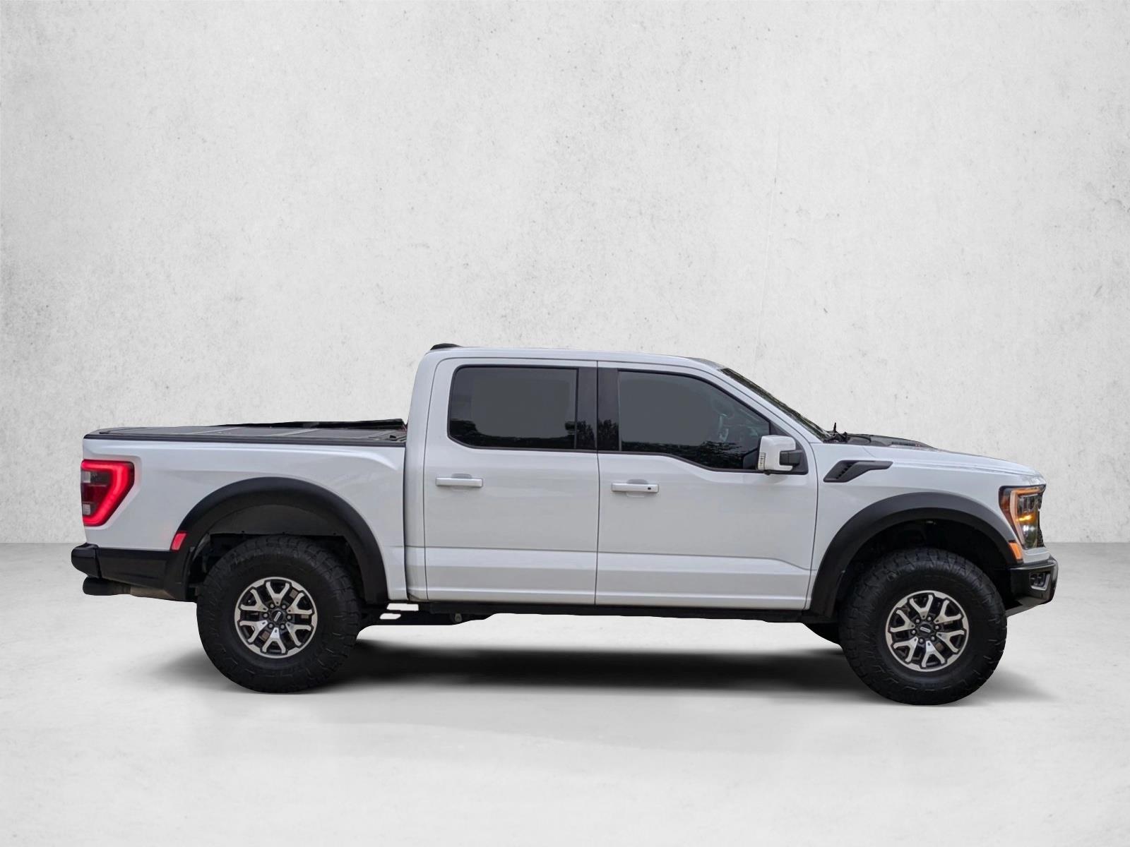2023 Ford F-150 Raptor photo 4