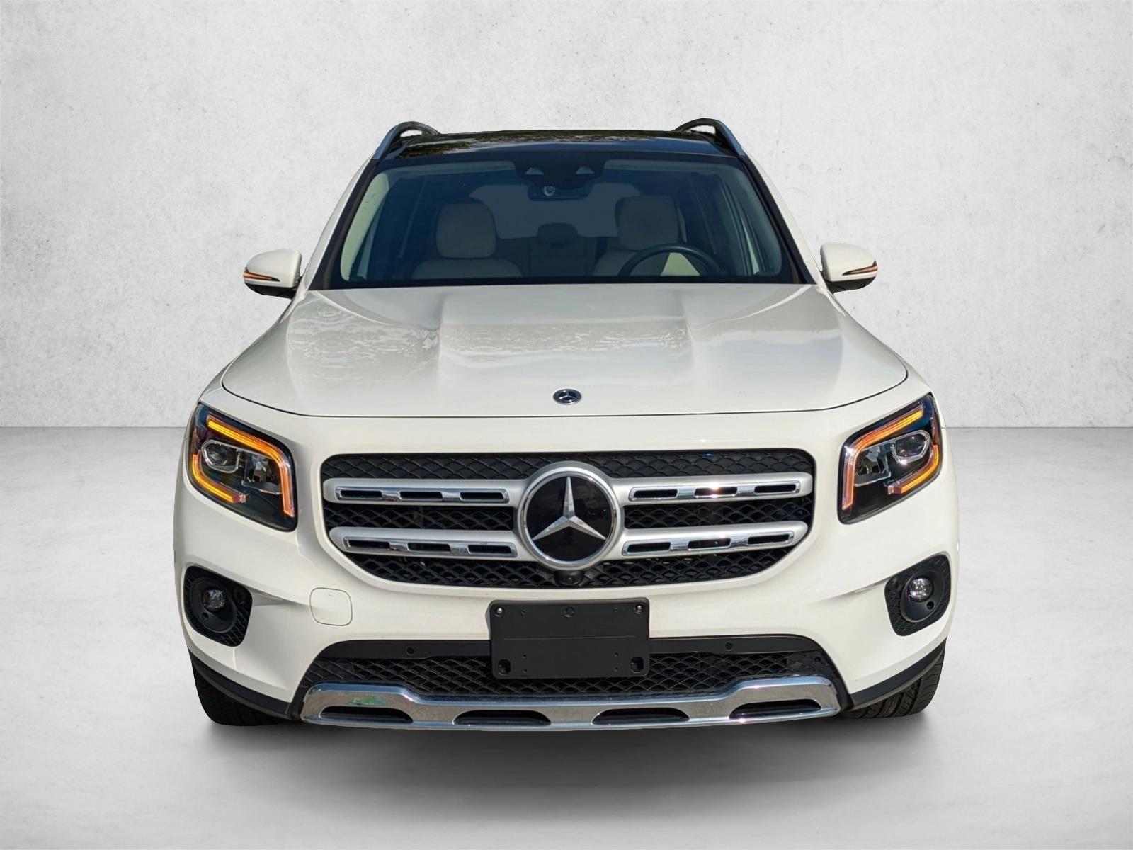 2023 Mercedes Benz GLB 250 4MATIC photo 2