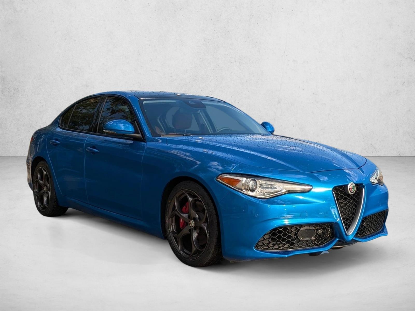 2019 Alfa Romeo Giulia Ti photo 3