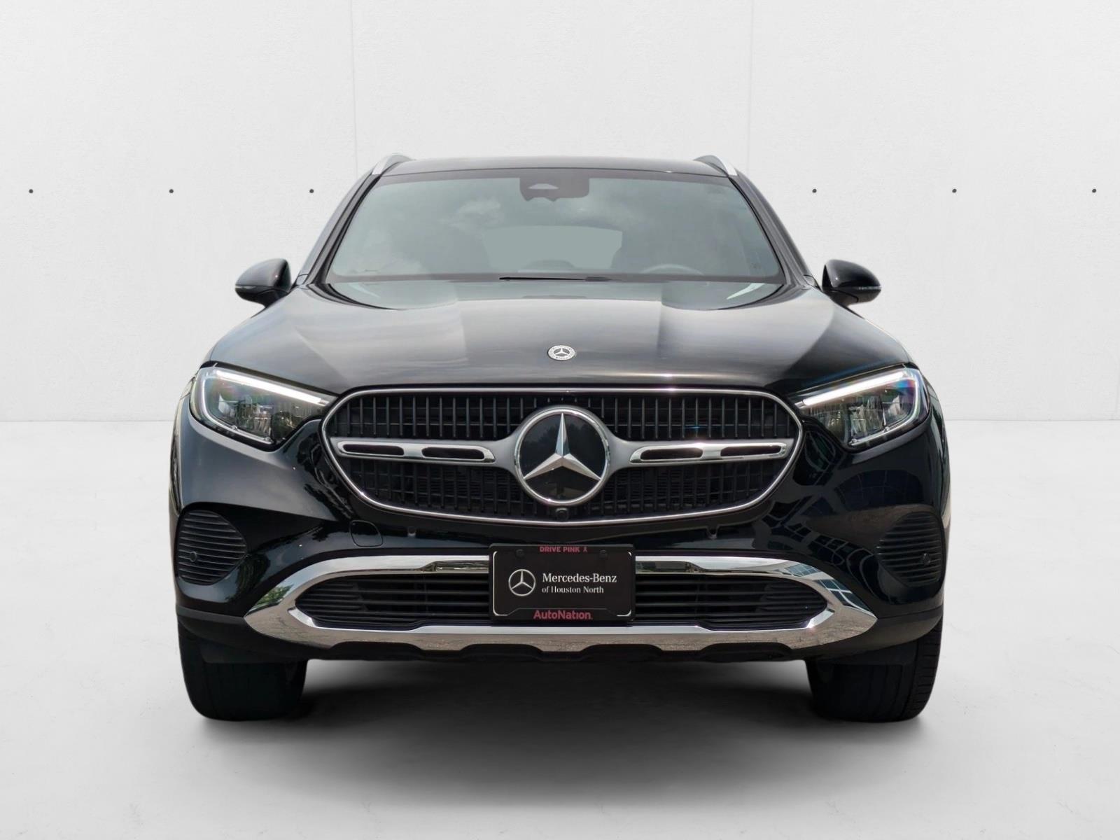 2024 Mercedes Benz GLC 300 4MATIC photo 2